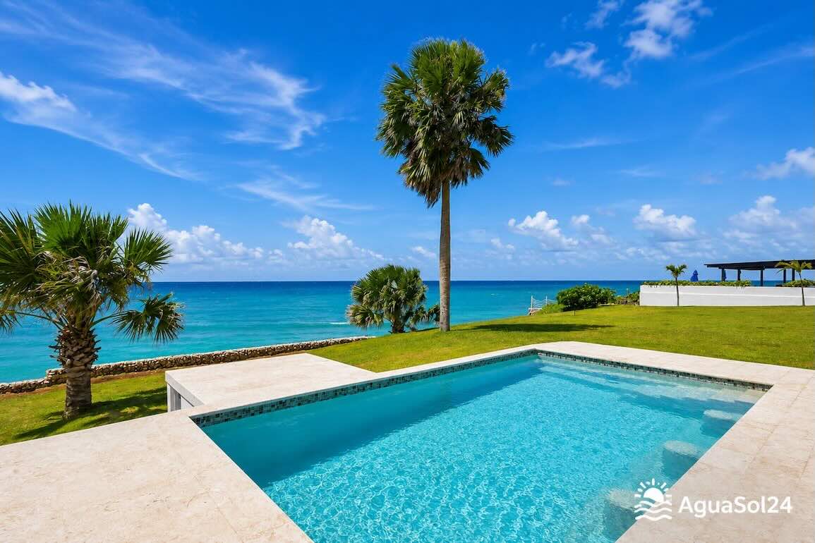 Oceanfront 1-Bedroom Condo for Sale in Playa Laguna