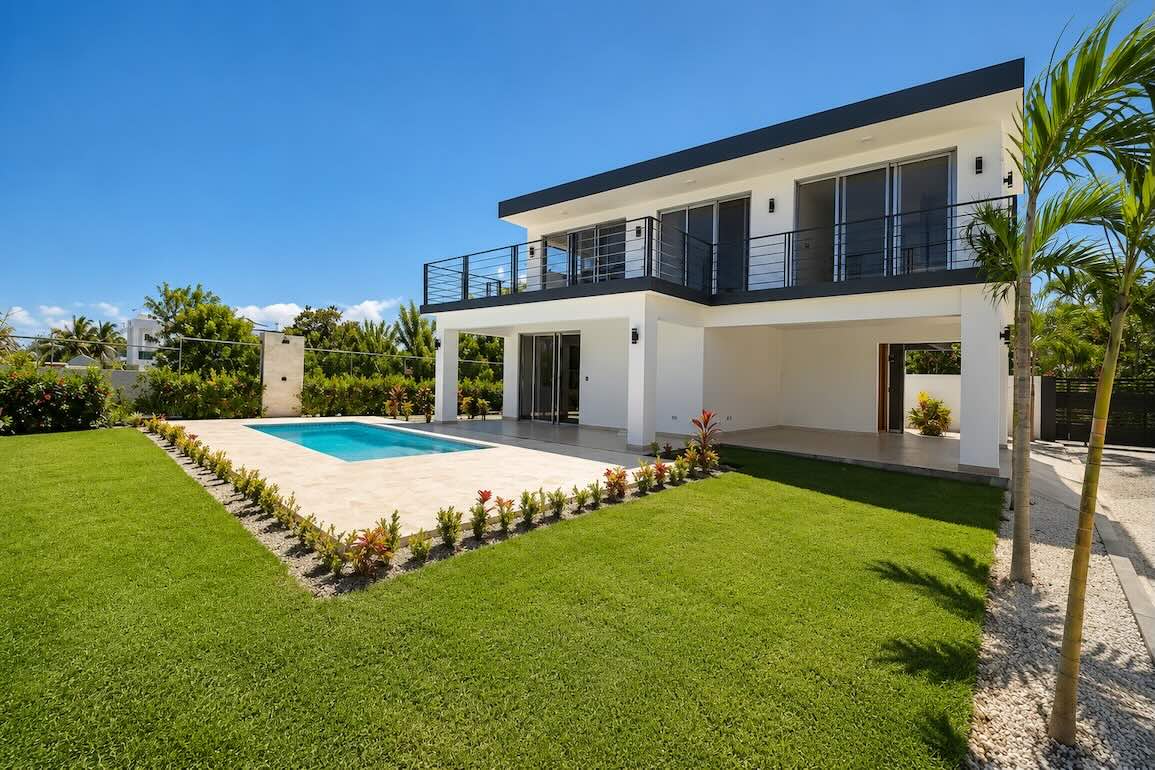 3-Bedroom Villa in Lomas Mironas for Sale photo 1