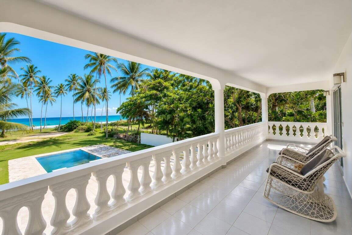 3-Bedroom Beachfront Villa in Las Canas for Sale photo 2