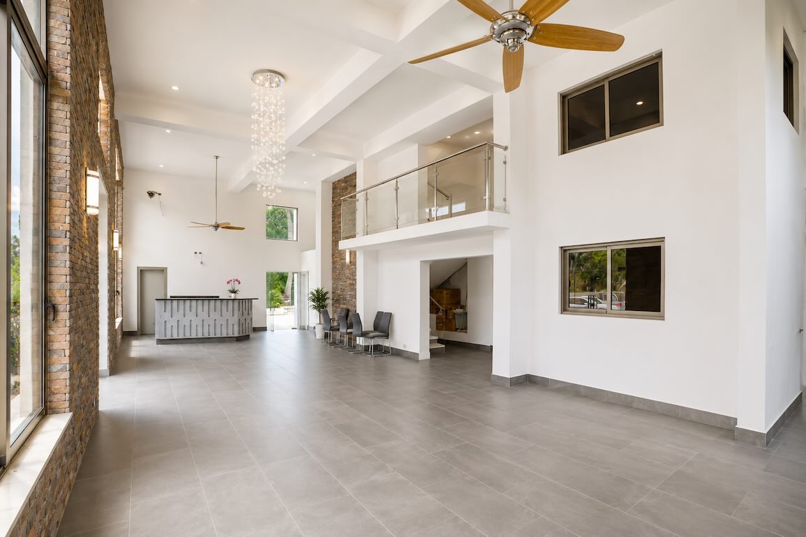 Apart-Hotel en Venta en Cabarete | 13 Unidades a 500m de Playa — Exterior