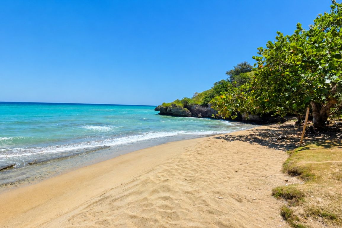 Apartamento de 2 Dormitorios en Venta en Grand Laguna Beach, Sosúa — Foto 2