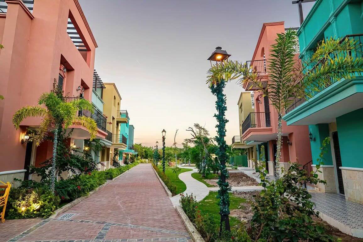 Apartamento de 2 Habitaciones en Venta en Veron Punta Cana — Exterior