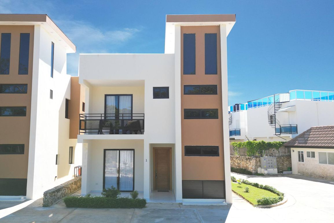 Villa de 2 Habitaciones en Venta en Los Pinos, Sosúa — Piscina