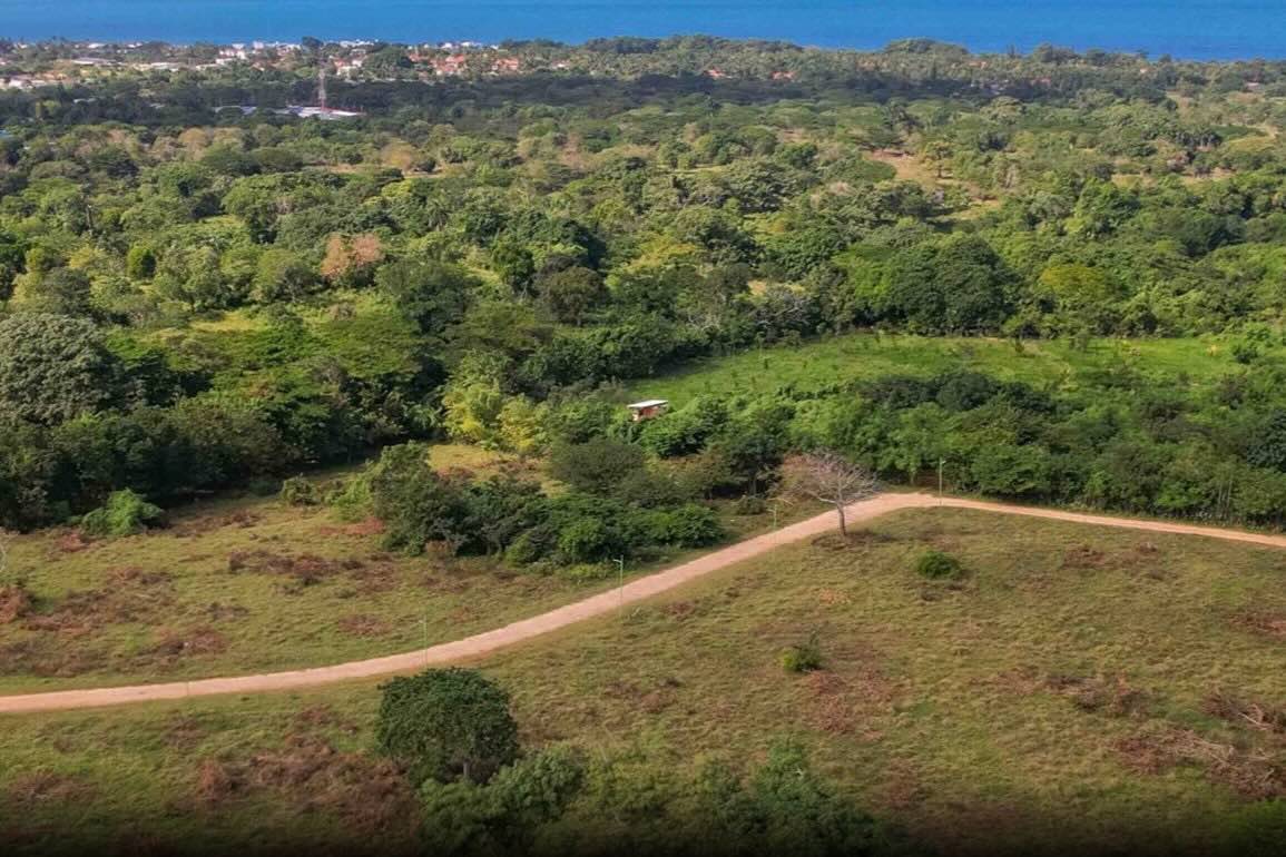 Terreno en Venta en Lomas Mironas, Sosúa con Vista al Mar — Vista