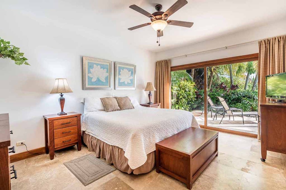 Villa de 5 Habitaciones con Vista al Mar en Puerto Bahia, Samaná — Foto 2