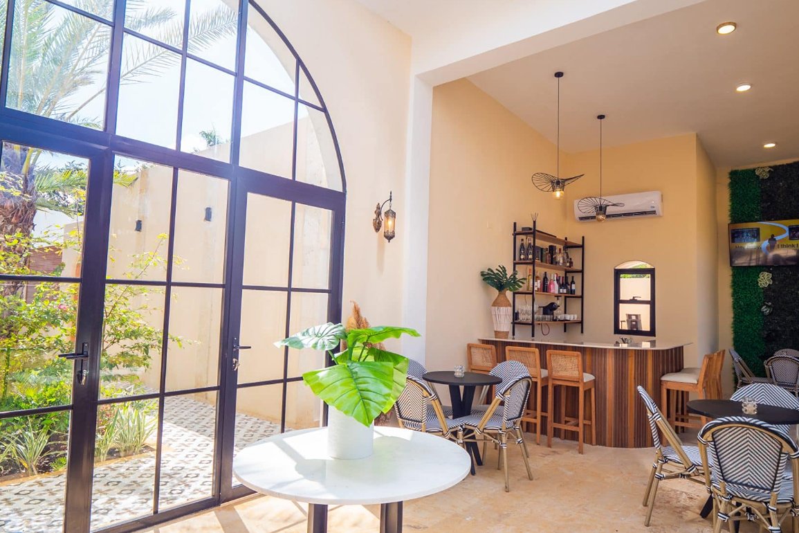 Hotel Boutique de 5 Suites en Venta en Sosúa con Piscinas Privadas — Foto 1