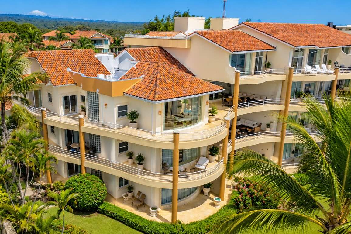 Ocean Beach Apartment for Sale in Cabarete with Ocean Views — Photo 3