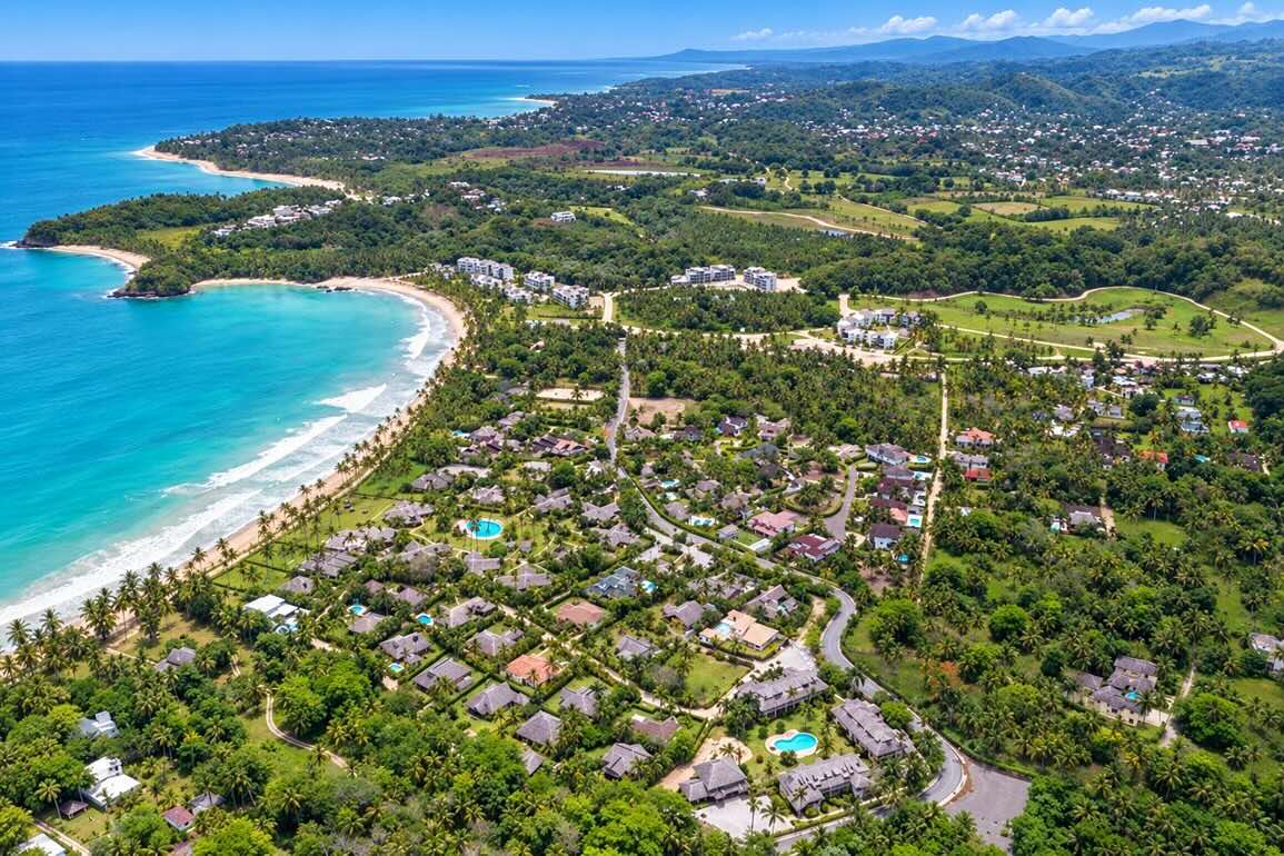 Terreno en Venta en Playa Bonita, Las Terrenas — Foto 1