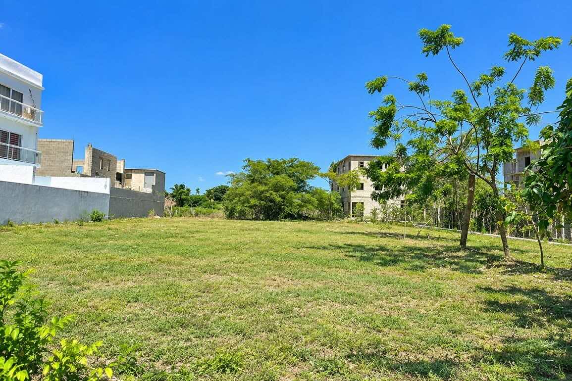 Terreno en Venta en Playa Chiquita, Sosúa Cerca de la Playa — Foto 2