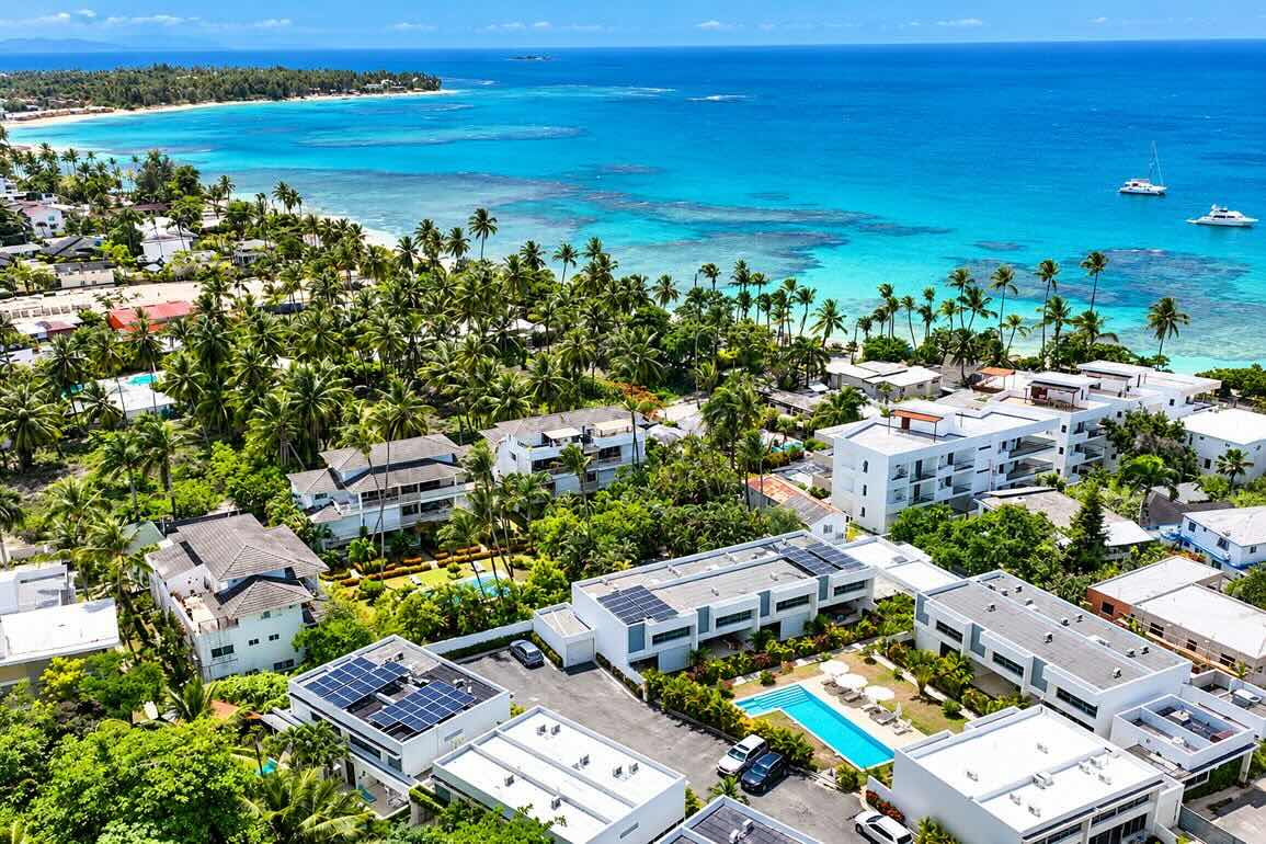 Apartamento de 3 Habitaciones en Venta en Punta Popy, Las Terrenas — Piscina