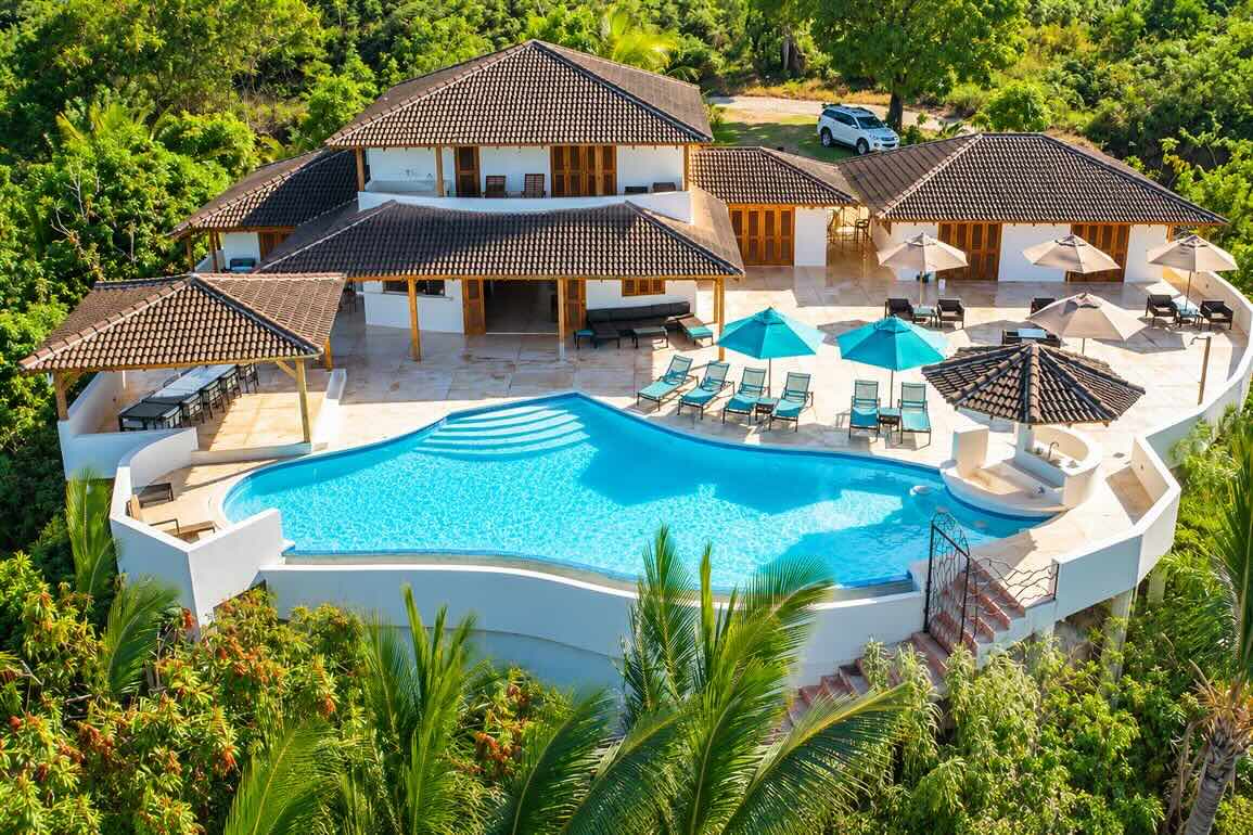 5-Bedroom Ocean View Villa for Sale in Playa Coson, Las Terrenas — Pool