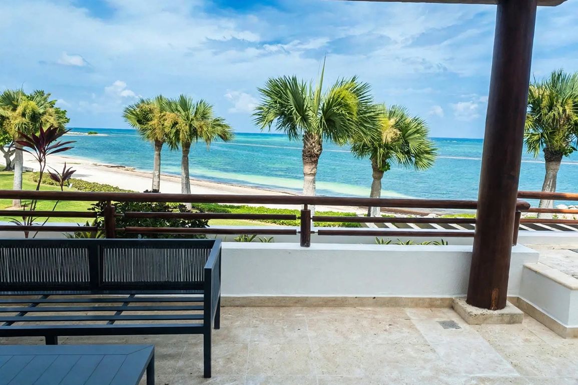 Beachfront 2-Bedroom Apartment for Sale in Punta Palmera, Cap Cana — Photo 7