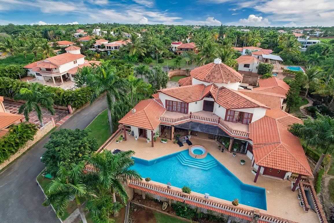 5-Bedroom Ocean View Villa for Sale in Cabarete — Photo 2