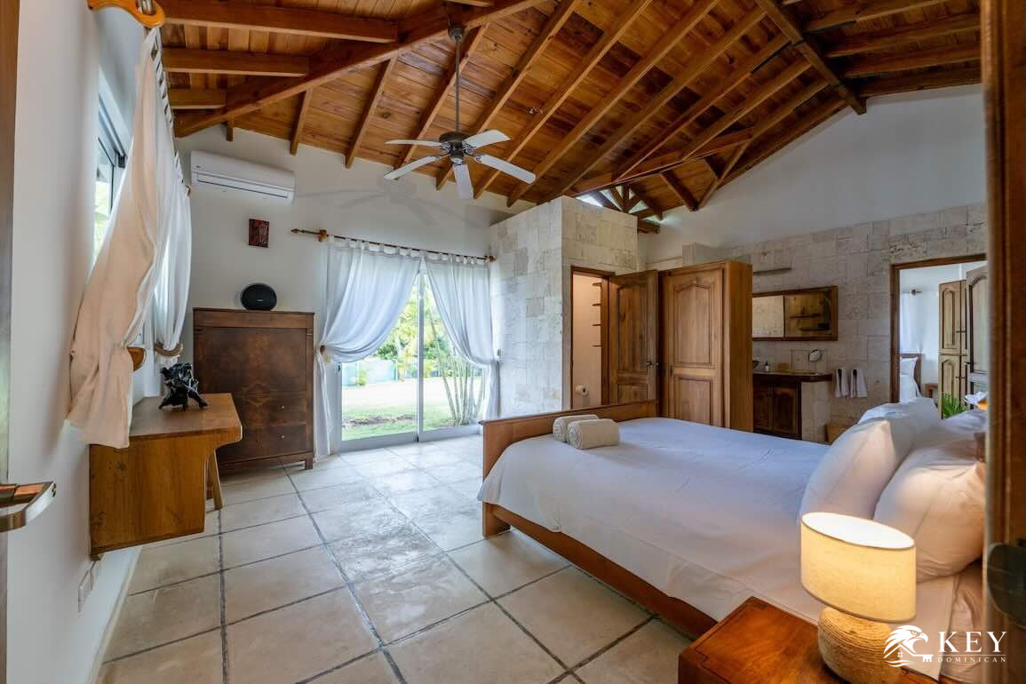Villa Frente al Mar en Venta en Playa Coson Las Terrenas