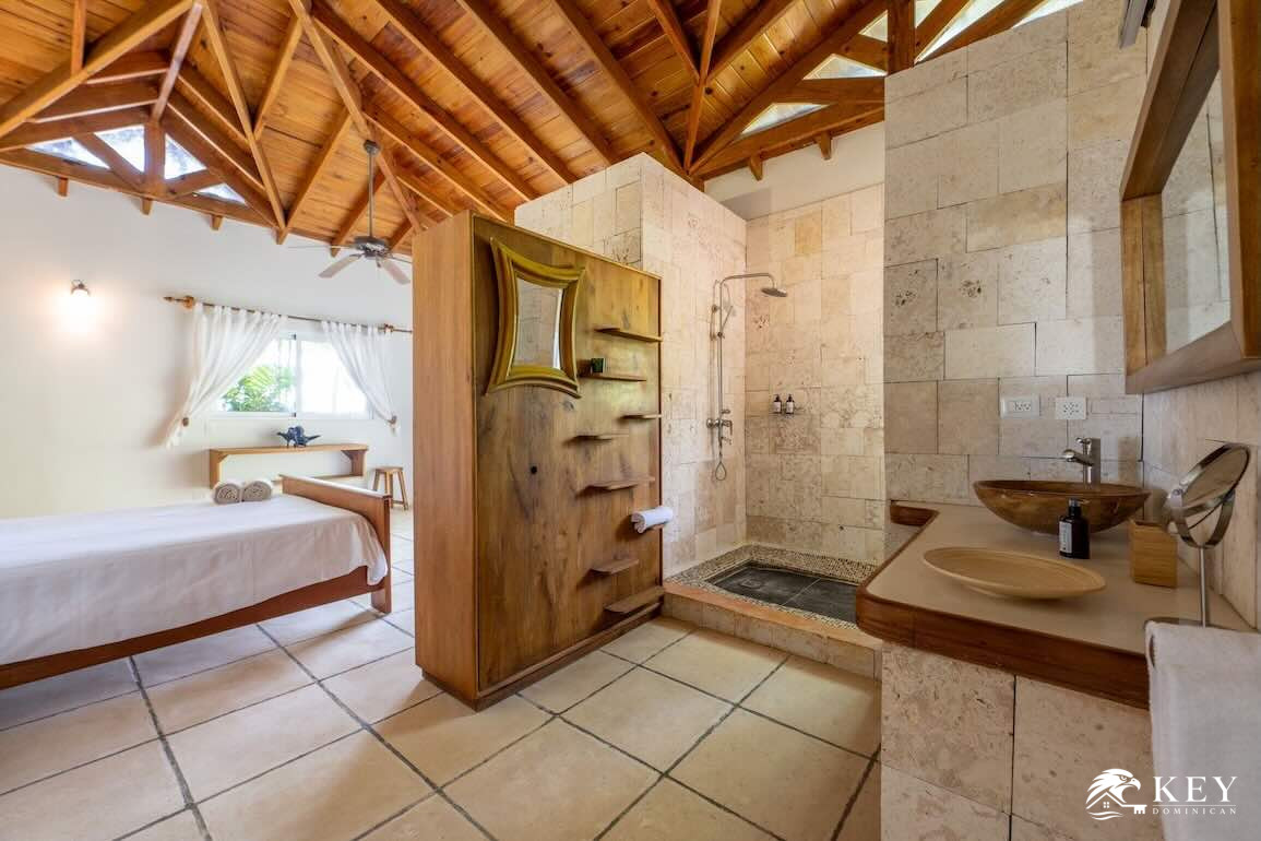 Villa Frente al Mar en Venta en Playa Coson Las Terrenas