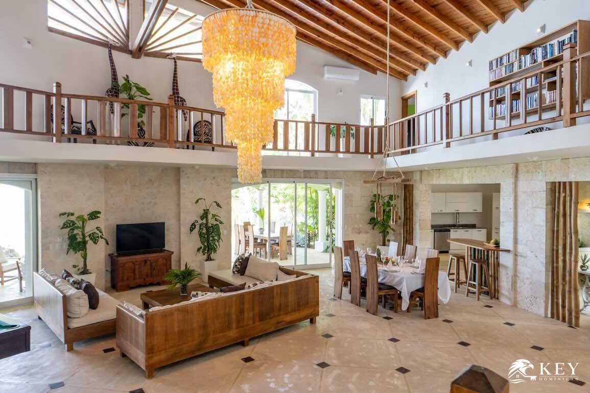 Villa Frente al Mar en Venta en Playa Coson Las Terrenas