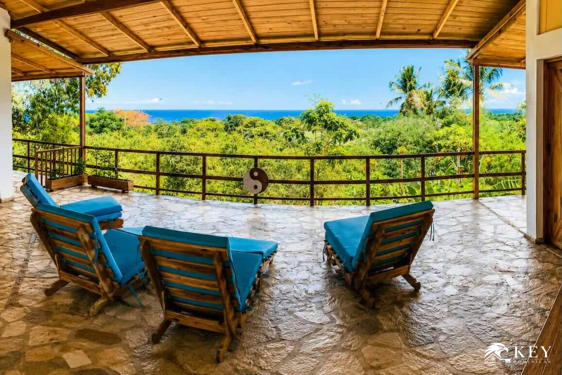Hotel Boutique en Venta en Sosúa con Vista al Mar — Camino Libre