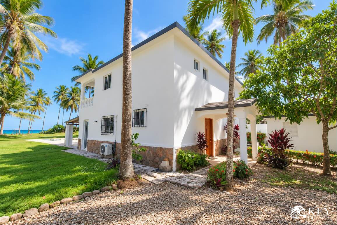 Villa de 3 Habitaciones Frente al Mar en Las Canas en Venta — Foto 10