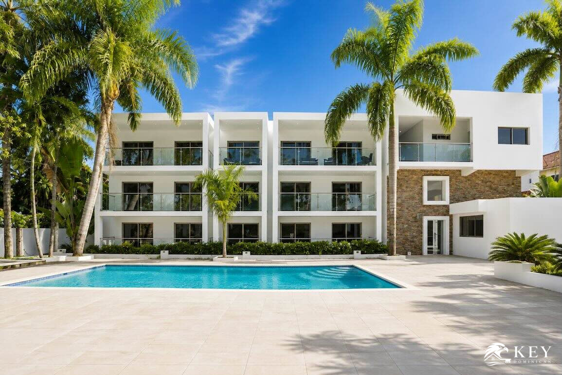 Apart-Hotel en Venta en Cabarete | 13 Unidades a 500m de Playa — Piscina