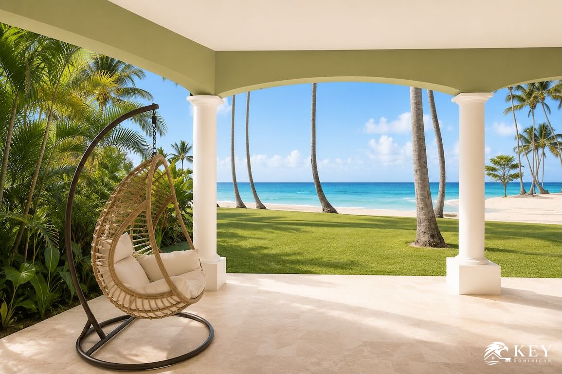 Playa Cosón, Las Terrenas — 9-Bedroom Beachfront Villa for Sale — Photo 2