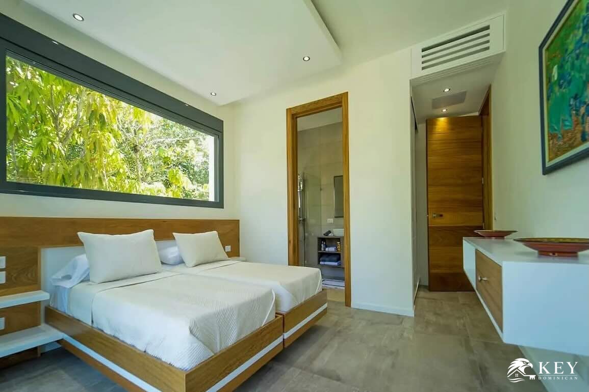 Playa Las Ballenas, Las Terrenas — 5-Bedroom Beachfront Villa for Sale — Photo 7