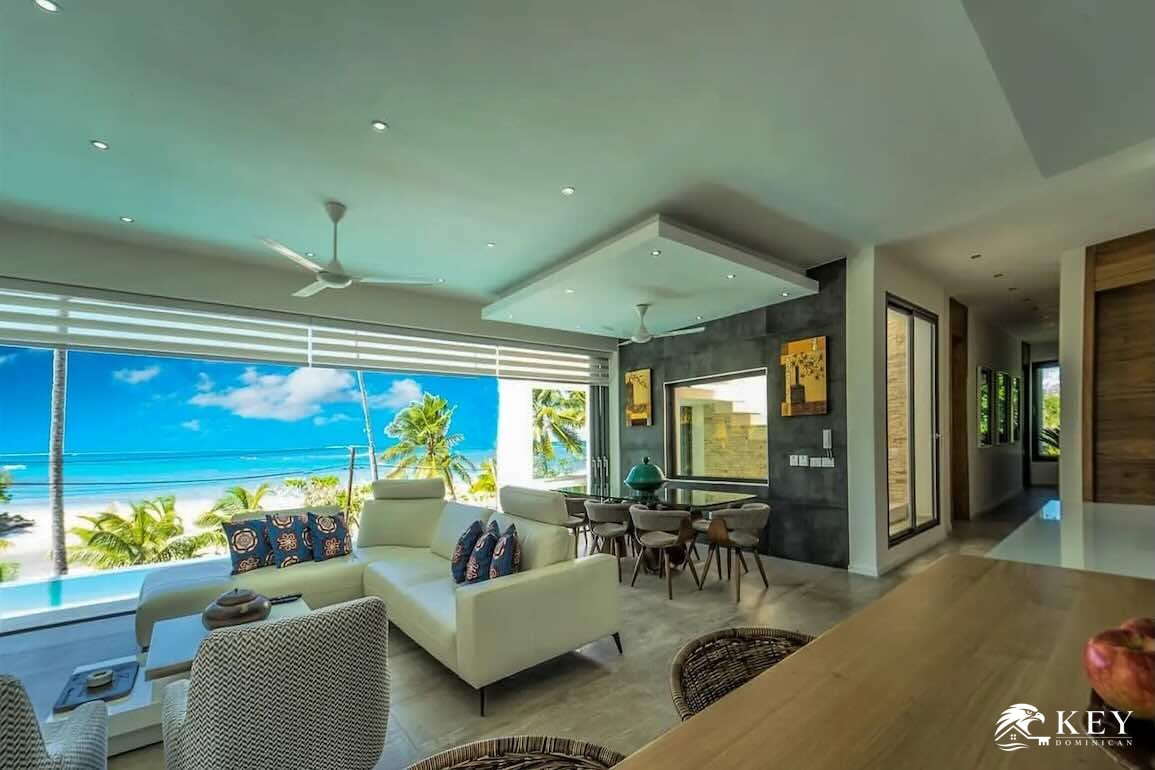 Playa Las Ballenas, Las Terrenas — 5-Bedroom Beachfront Villa for Sale — Photo 9