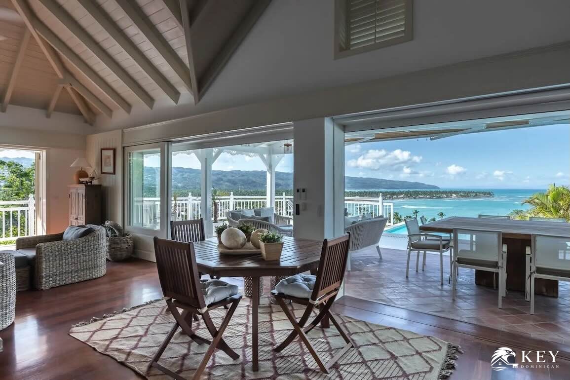 Villa de lujo de 5 dormitorios en Playa Las Ballenas, Las Terrenas — Foto 1