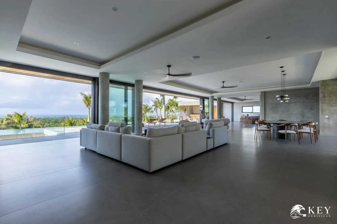 Playa Cosón, Las Terrenas — 7-Bedroom Ocean-View Villa for Sale — Photo 5