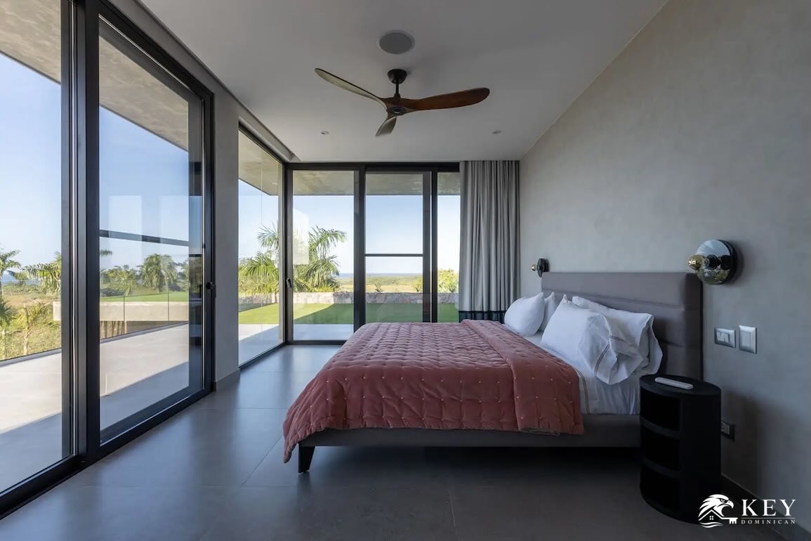 Playa Cosón, Las Terrenas — 7-Bedroom Ocean-View Villa for Sale — Photo 7