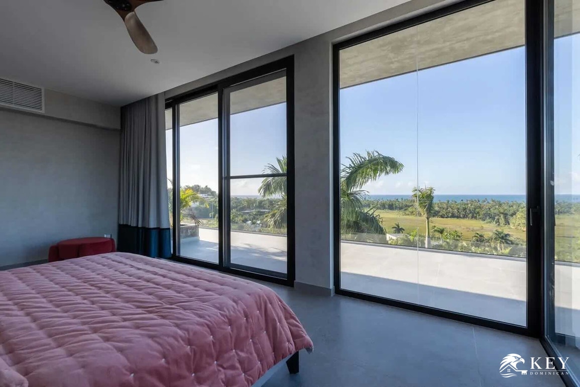 Playa Cosón, Las Terrenas — 7-Bedroom Ocean-View Villa for Sale — Photo 9