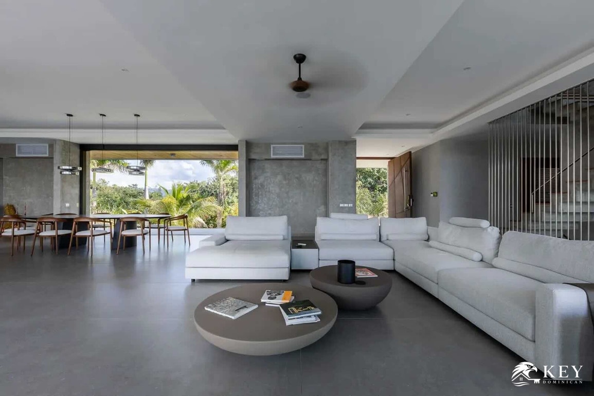 Playa Cosón, Las Terrenas — 7-Bedroom Ocean-View Villa for Sale — Photo 10