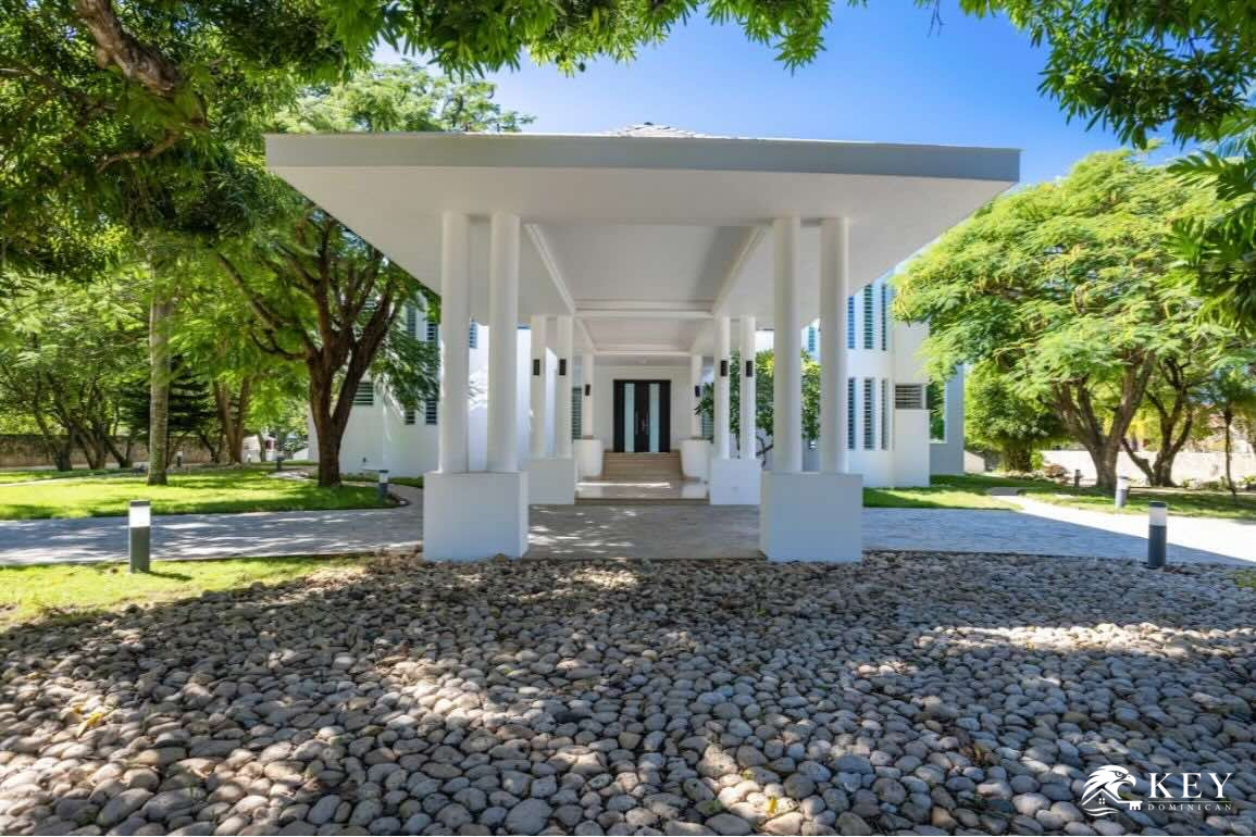 Beachfront Villa for Sale in Playa Chiquita, Sosúa — Photo 2