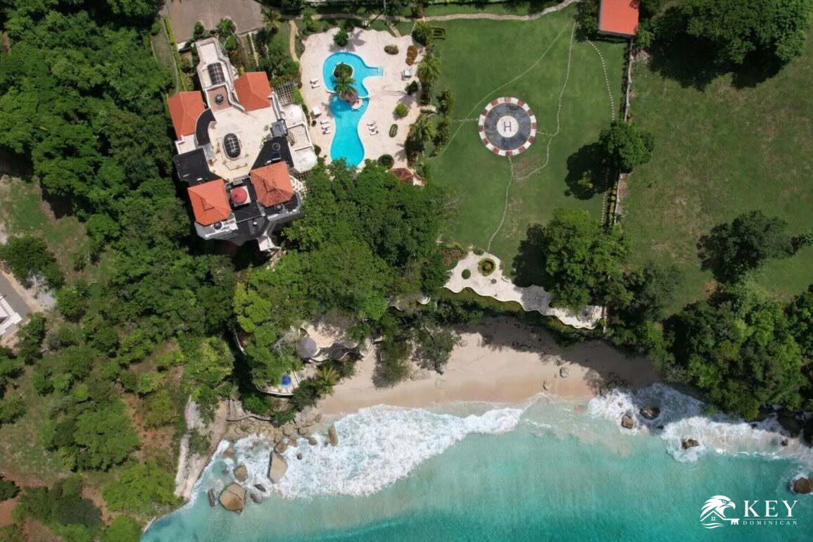 Oceanfront Palace for Sale in Rio San Juan | Balaji Palace — Photo 13