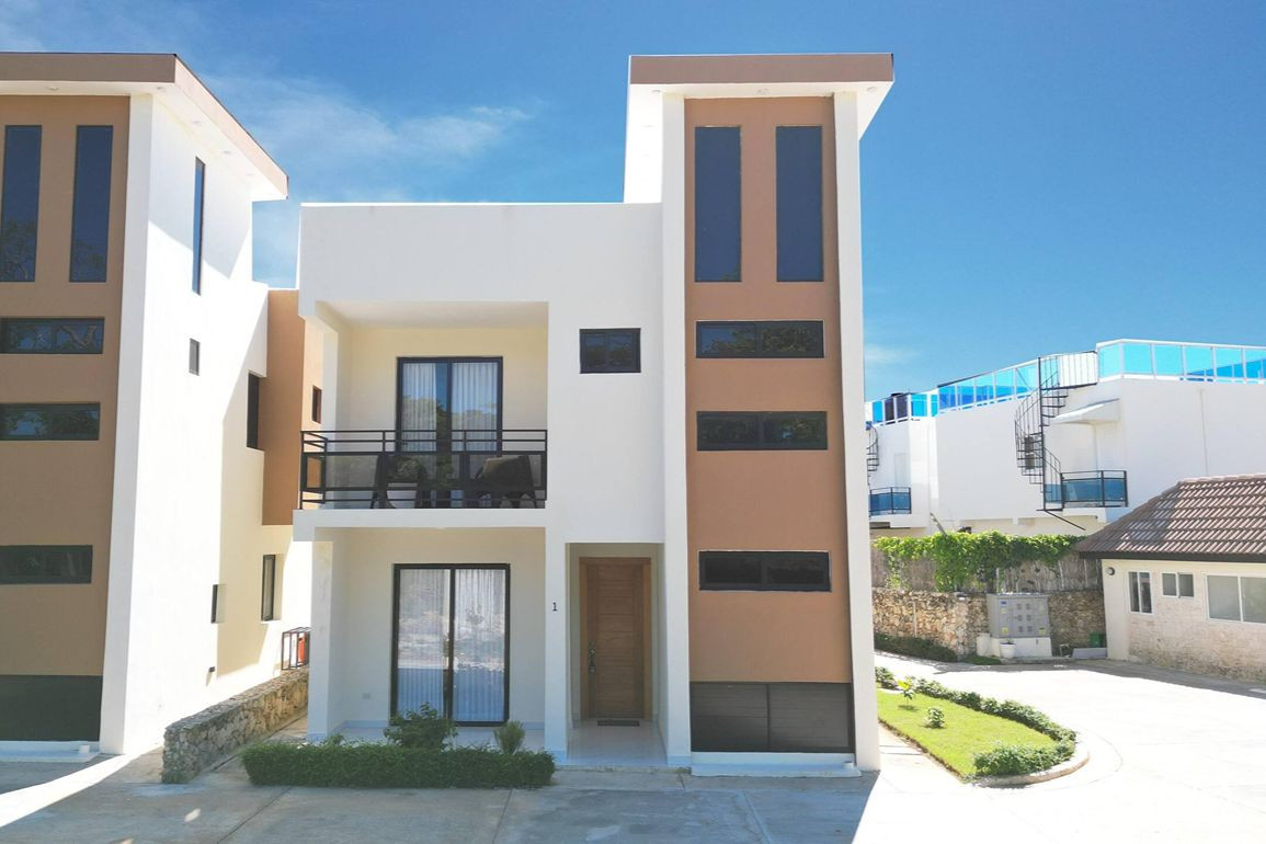 Villa de 2 Habitaciones en Venta en Los Pinos, Sosúa — Piscina