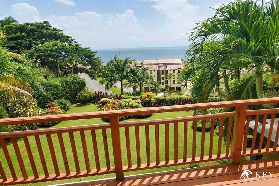Villa de 5 Habitaciones con Vista al Mar en Puerto Bahia, Samaná — Foto 1