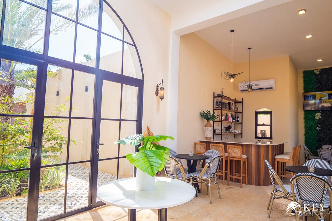 5-Suite Boutique Hotel for Sale in Sosúa with Private Pools — Photo 1