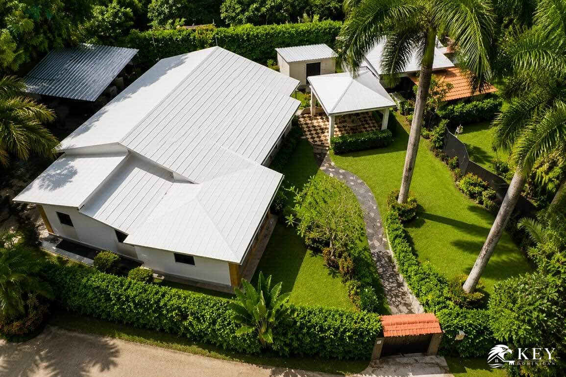 Villa de 4 Dormitorios con Dos Estudios en La Mulata II, Sosua — Foto 4