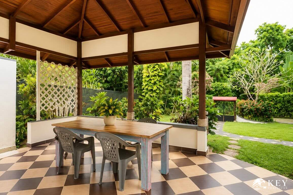 Villa de 4 Dormitorios con Dos Estudios en La Mulata II, Sosua — Foto 6