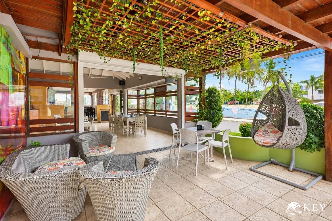 Restaurante en Venta en Sosúa — Jardín