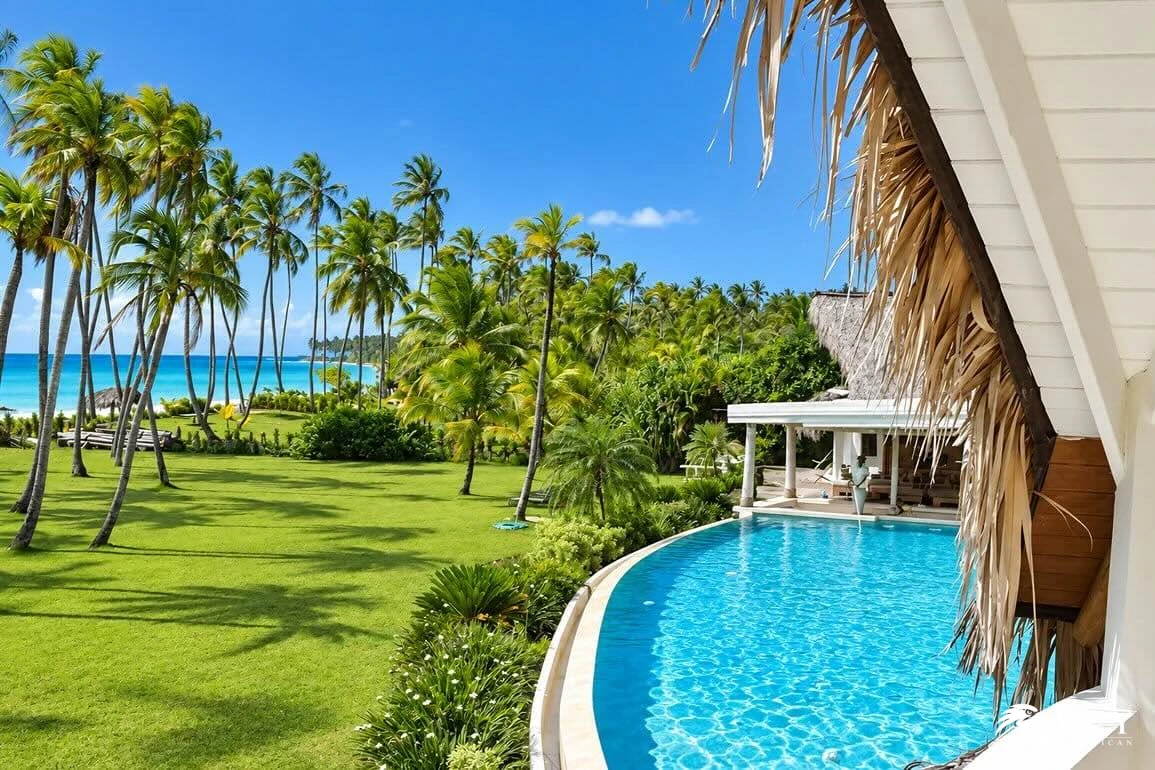 13-Bedroom Beachfront Villa for Sale in Las Terrenas — Photo 2