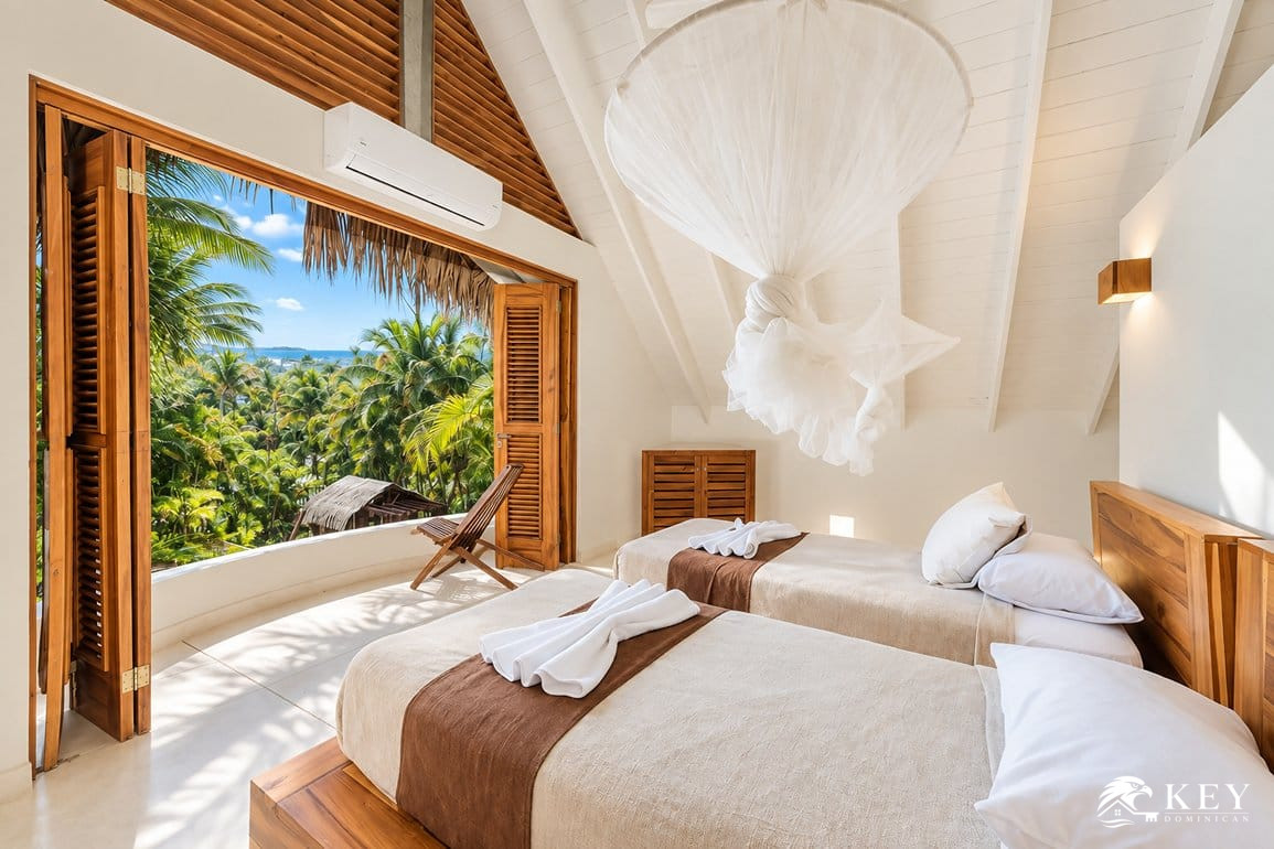 13-Bedroom Beachfront Villa for Sale in Las Terrenas — Photo 19