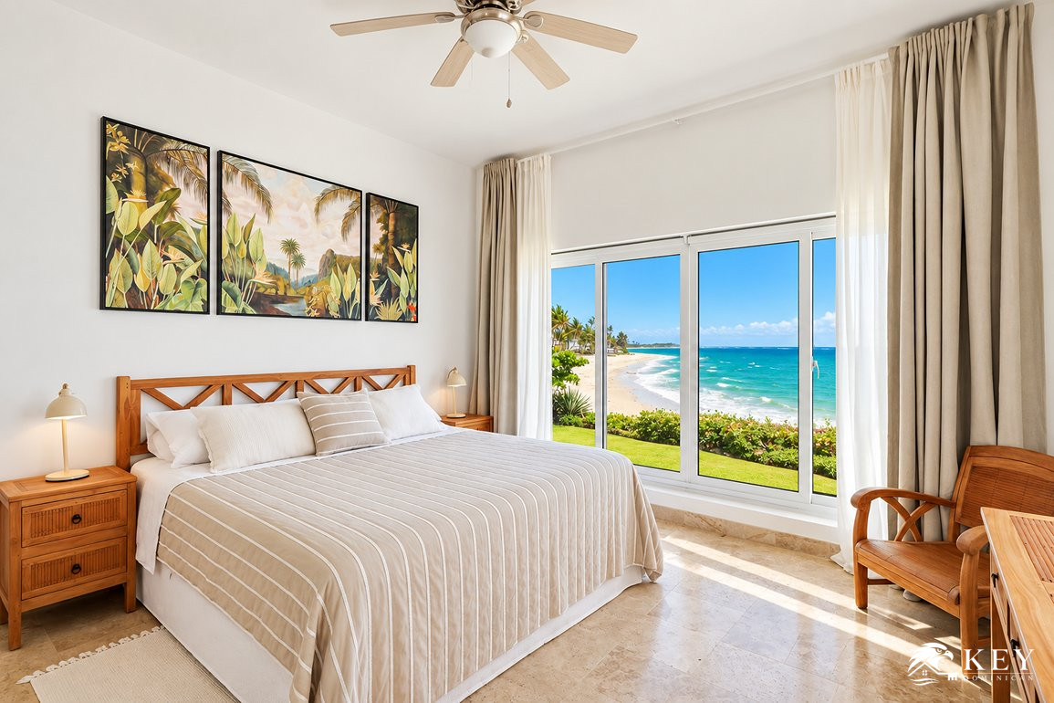 Oceanfront 3-Bedroom Condo for Sale on Kite Beach, Cabarete — Photo 1