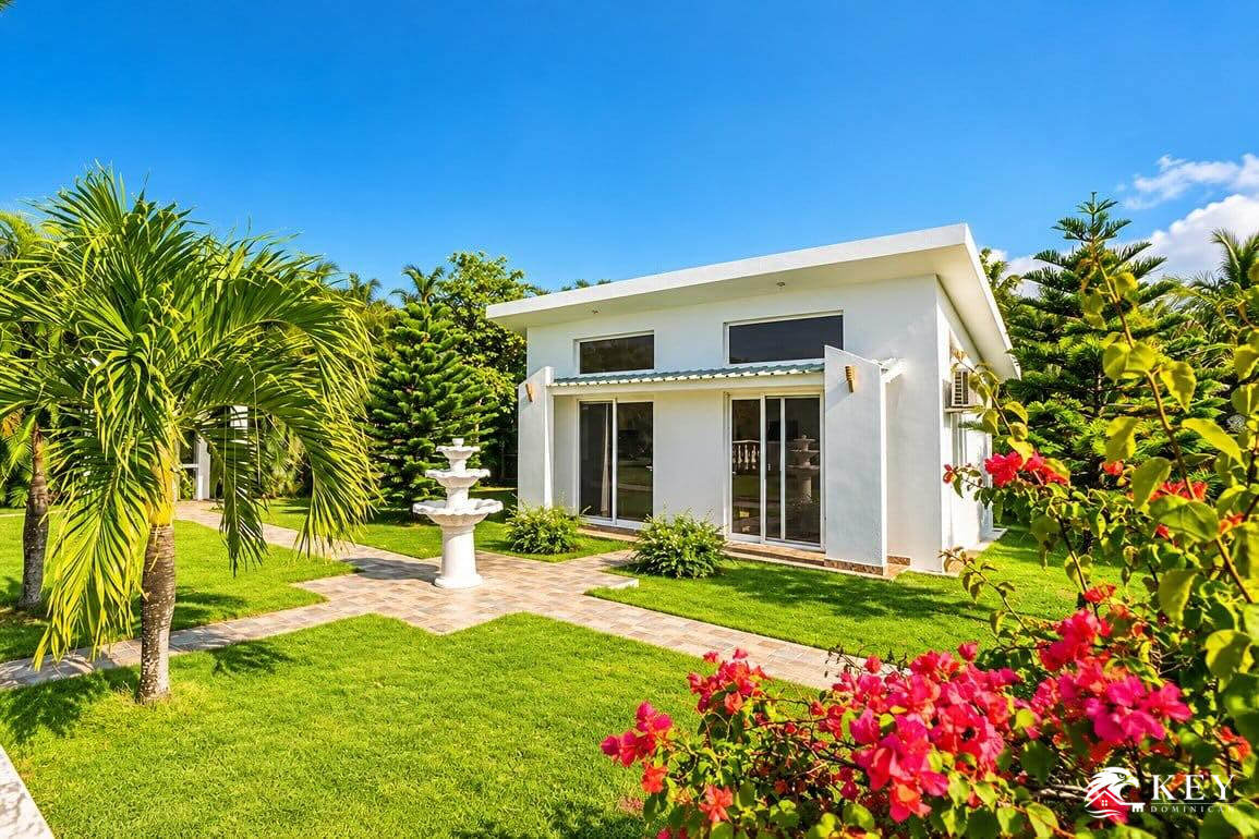 3-Bedroom Villa with Guest House in Sosúa Ocean Village — Photo 11