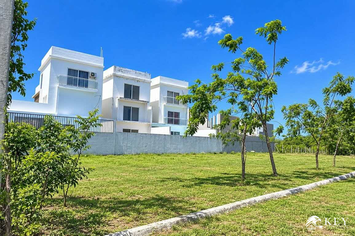 Terreno en Venta en Playa Chiquita, Sosúa Cerca de la Playa — Foto 1