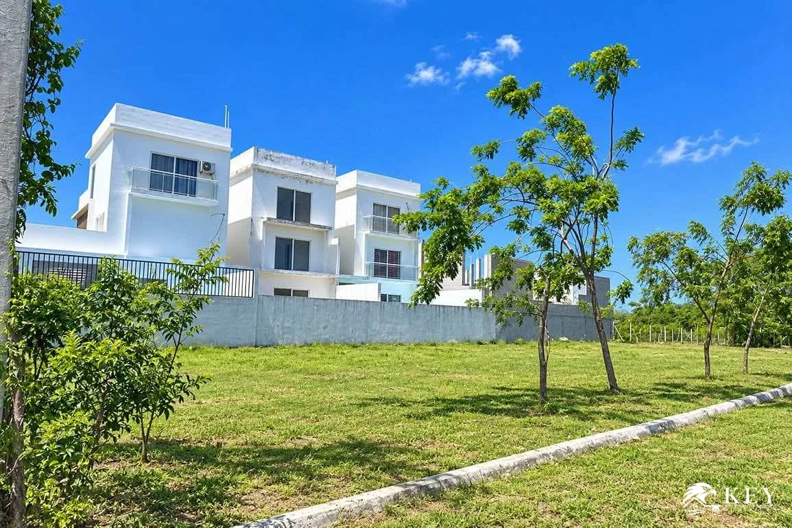 Terreno en Venta en Playa Chiquita, Sosúa Cerca de la Playa — Foto 1