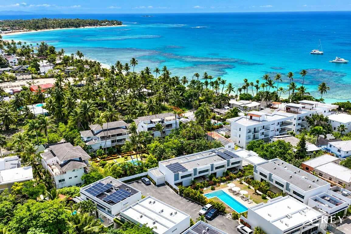 Apartamento de 3 Habitaciones en Venta en Punta Popy, Las Terrenas — Piscina