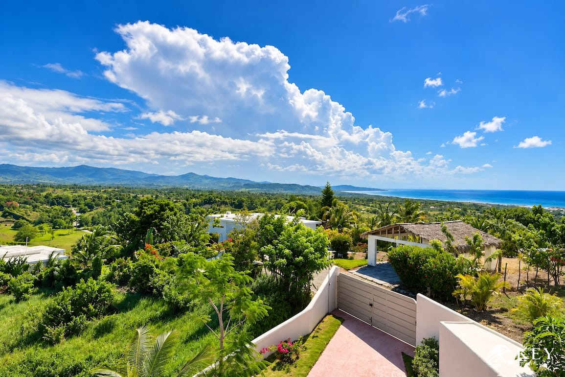 Modern 5-Bedroom Luxury Villa for Sale in Río San Juan — Photo 9