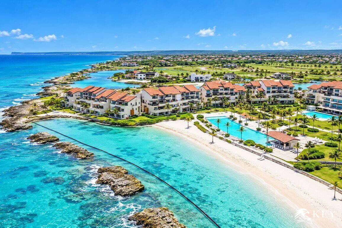 Penthouse de 3 Habitaciones Frente al Mar en Sotogrande, Cap Cana — Foto 1