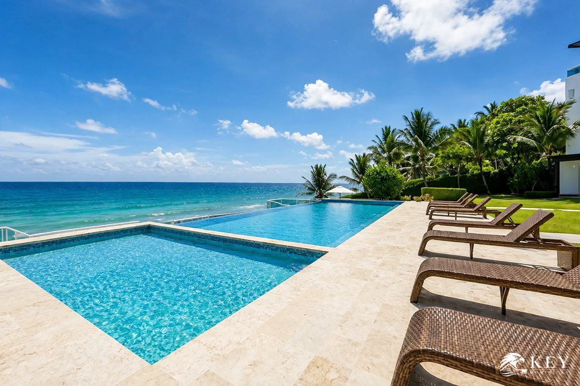 3-Bedroom Beachfront Penthouse for Sale in Playa Laguna, Sosúa — Photo 5